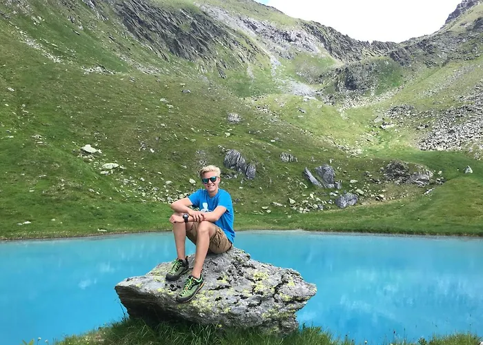 Kristall Apartment *